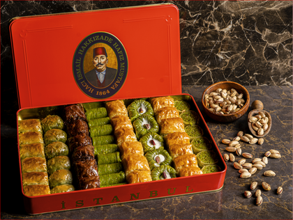 Pistachio Baklava Assortment (XL Metal Box) Appr. 2250 Gr.