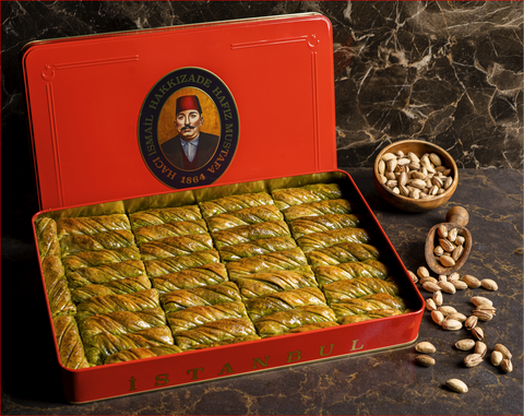 Pistachio Twister Baklava (XL Metal Box) Appr. 2250 Gr